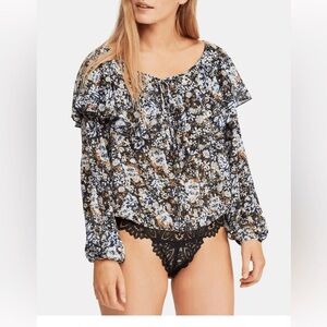 Free People Say It To Me Bodysuit Floral Lace Dolman Bell Sleeve- Size Small